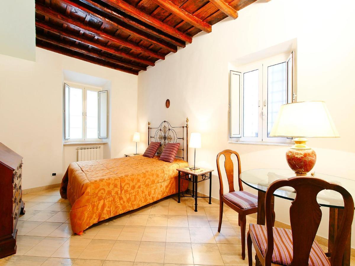 Apartment Vittorio Emanuele By Interhome Рим Екстериор снимка