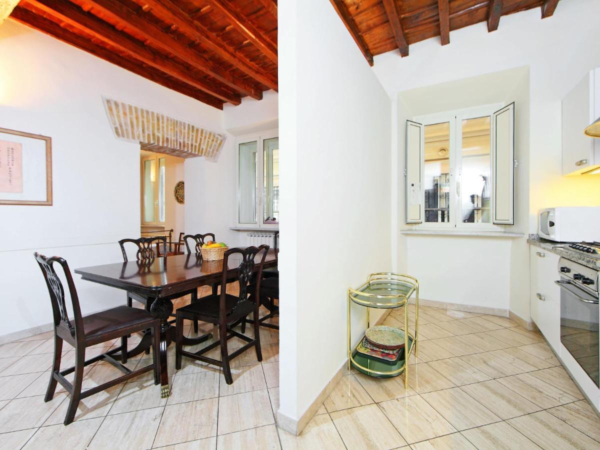 Apartment Vittorio Emanuele By Interhome Рим Екстериор снимка