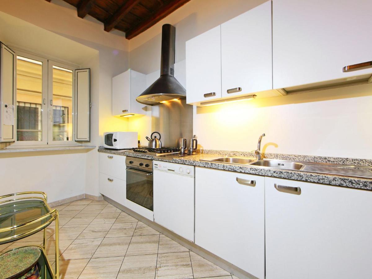 Apartment Vittorio Emanuele By Interhome Рим Екстериор снимка
