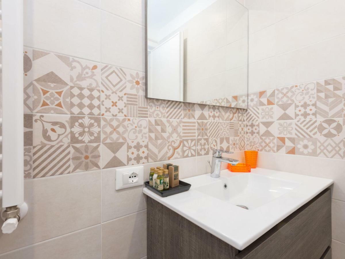 Apartment Vittorio Emanuele By Interhome Рим Екстериор снимка
