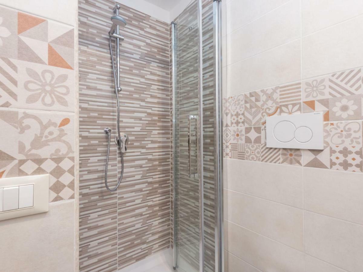 Apartment Vittorio Emanuele By Interhome Рим Екстериор снимка
